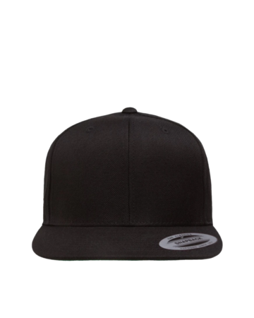 Model wearing a 6089 Yupoong Classic Flat Bill Snapback Cap